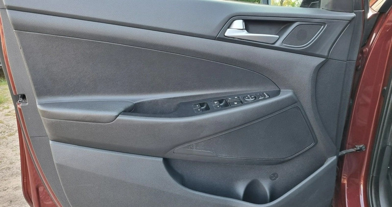 Hyundai Tucson cena 59700 przebieg: 145000, rok produkcji 2015 z Kamień Krajeński małe 211